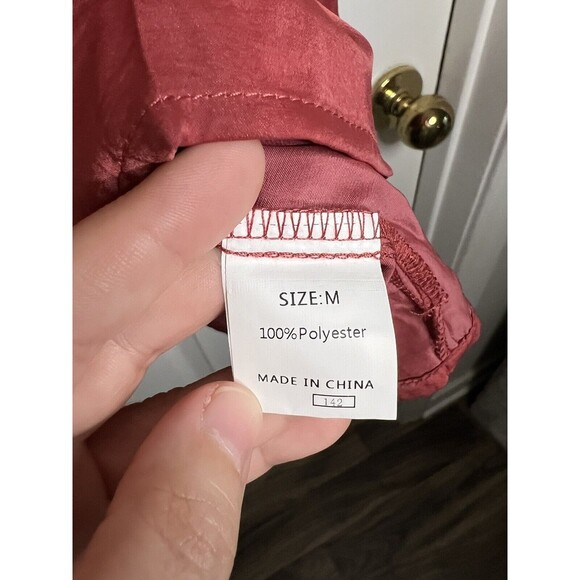 Women’s Red Long Sleeve Blouse Size Medium NWOT - Picture 6 of 10